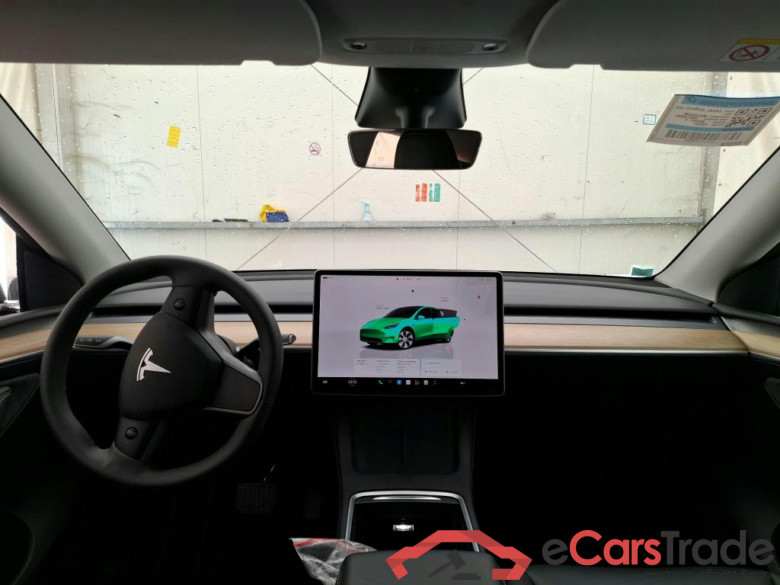 TESLA Model Y / 2021 / 5P / SUV RWD #6