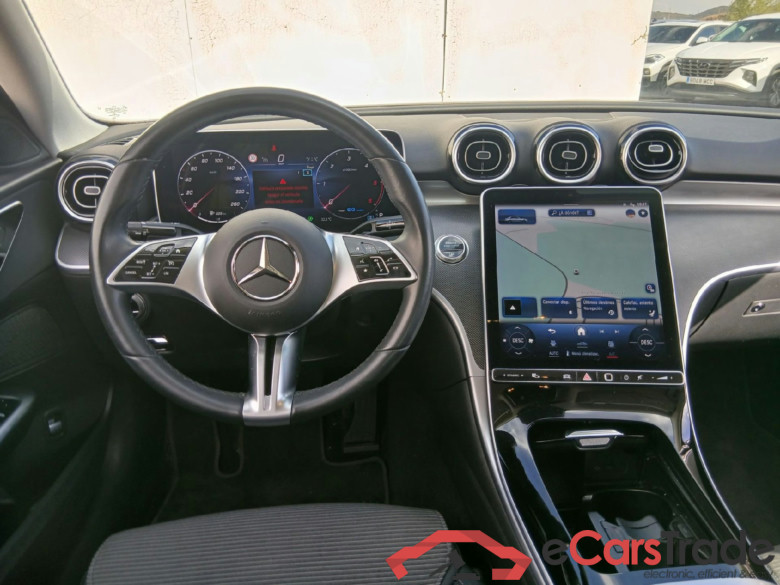 MERCEDES-BENZ Clase C / 2021 / 4P / sedán C 220 d #3