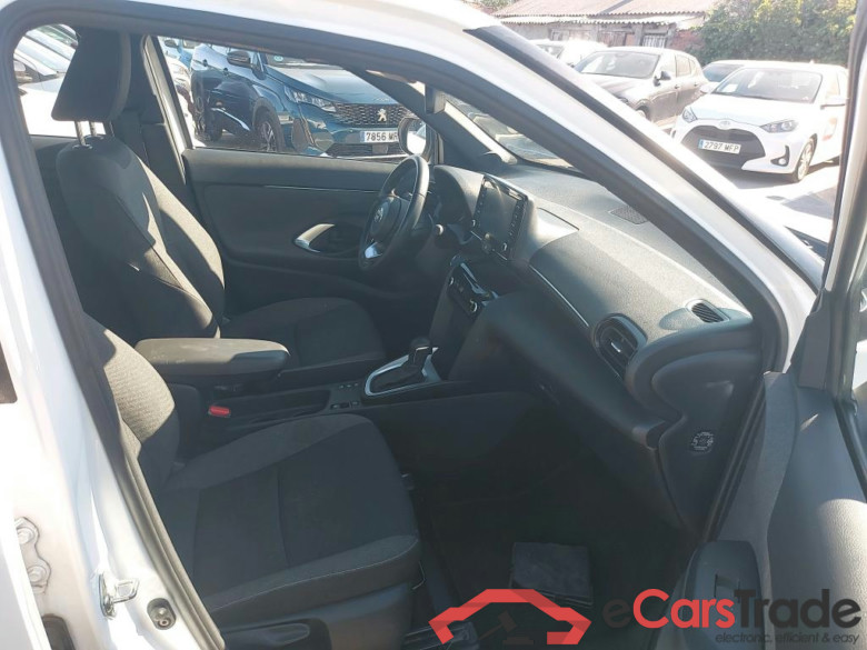 TOYOTA Yaris Cross / 2021 / 5P / todoterreno 1.5 120H Active Tech Pack Confort #6
