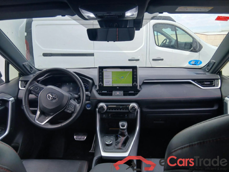 TOYOTA Rav4 / 2018 / 5P / todoterreno 2.5l PLUG-IN 300PH (e-CVT) Style Plus #3