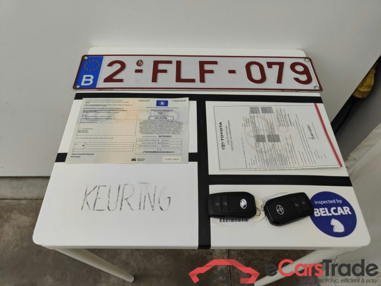 Toyota Yaris Cross 1.5 VVT-ie Hybrid Dynamic Plus CVT 5d #4