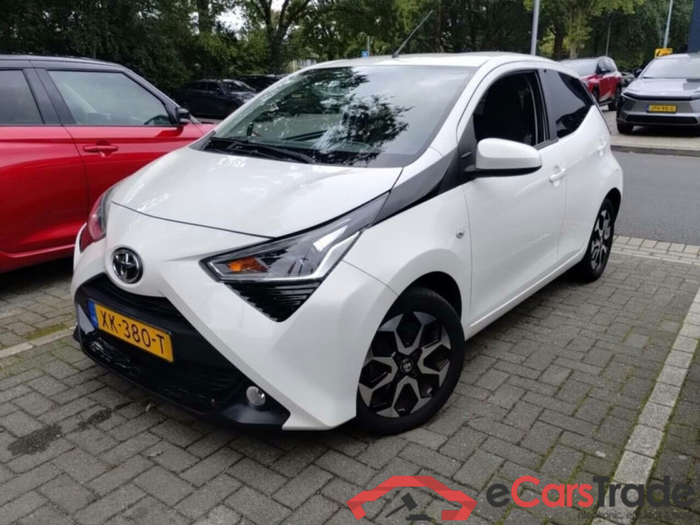 TOYOTA Aygo 1.0 VVT-i x-clusiv