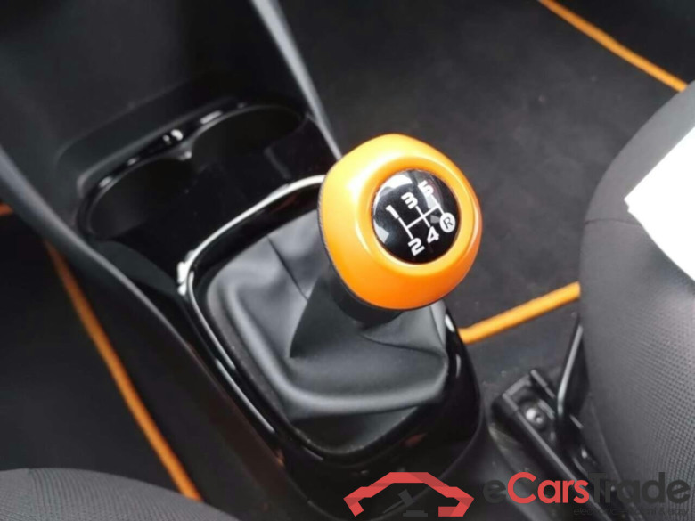 TOYOTA Aygo 1.0 VVT-i x-JBL #5