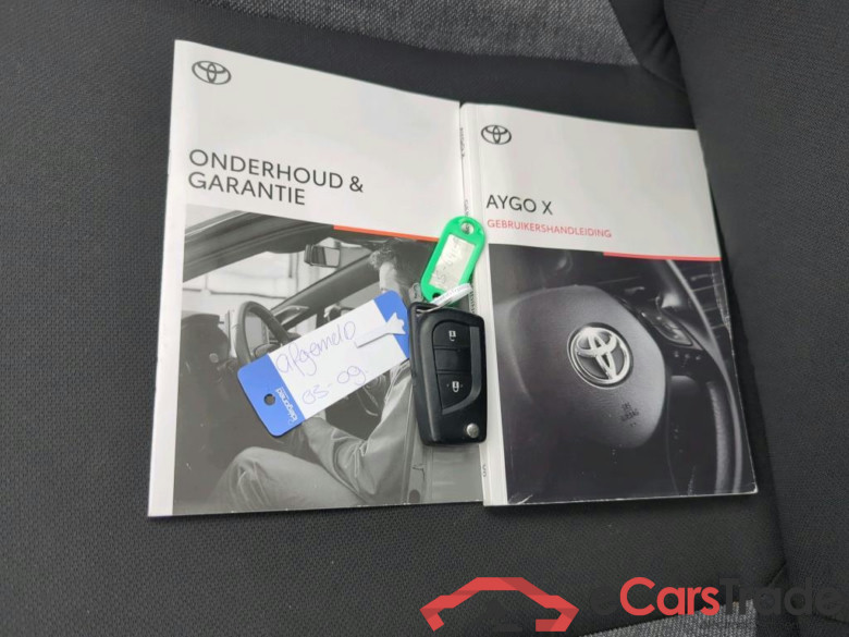 TOYOTA Aygo X 53 kW #5