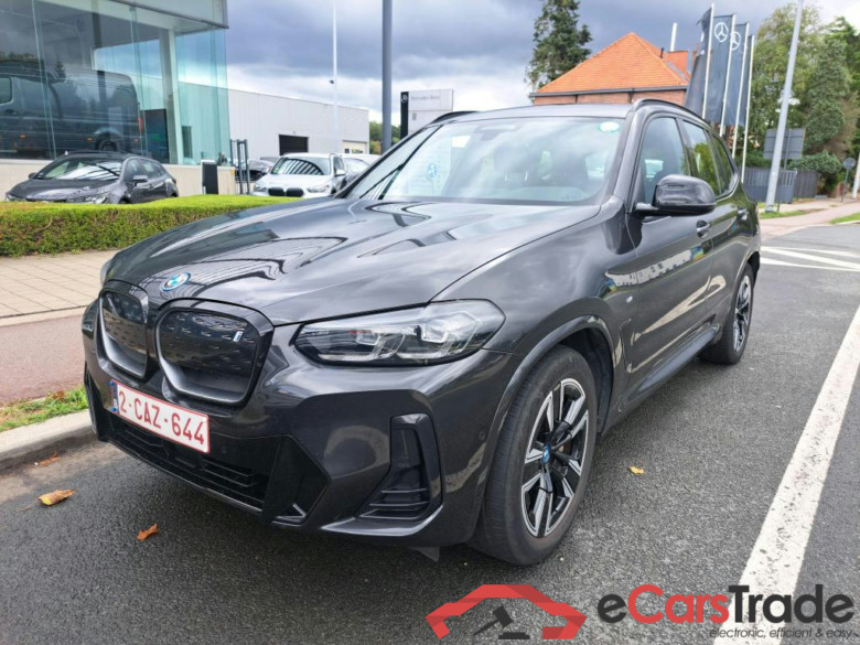BMW IX3 80KWH AUTO