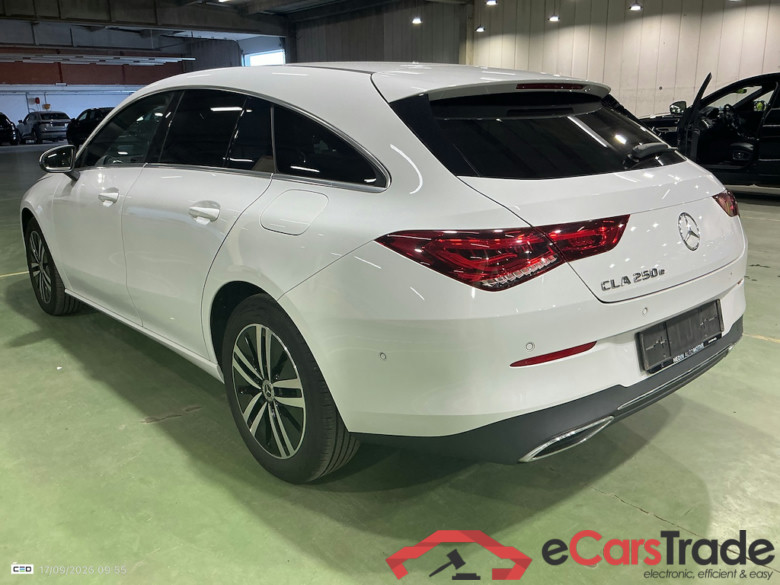 MERCEDES-BENZ CLA SHOOTING BRAKE 1.3 CLA 250 E BUSINESS SOLUTION DCT #3