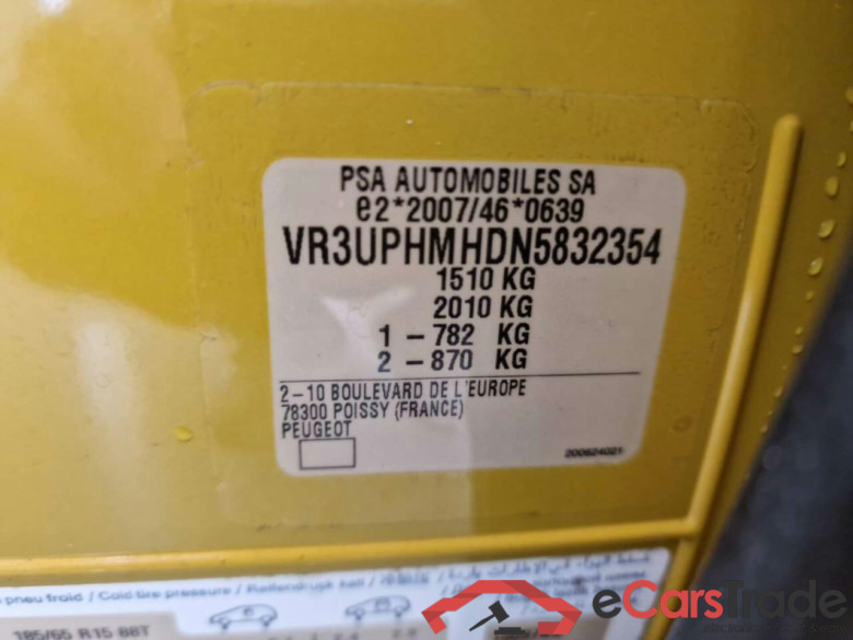 PEUGEOT 208 1.2 PT Active #4