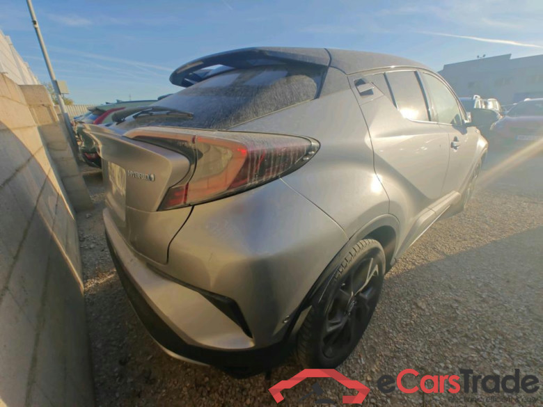 TOYOTA C-HR / 2016 / 5P / todoterreno 1.8 125H Dynamic Plus #2
