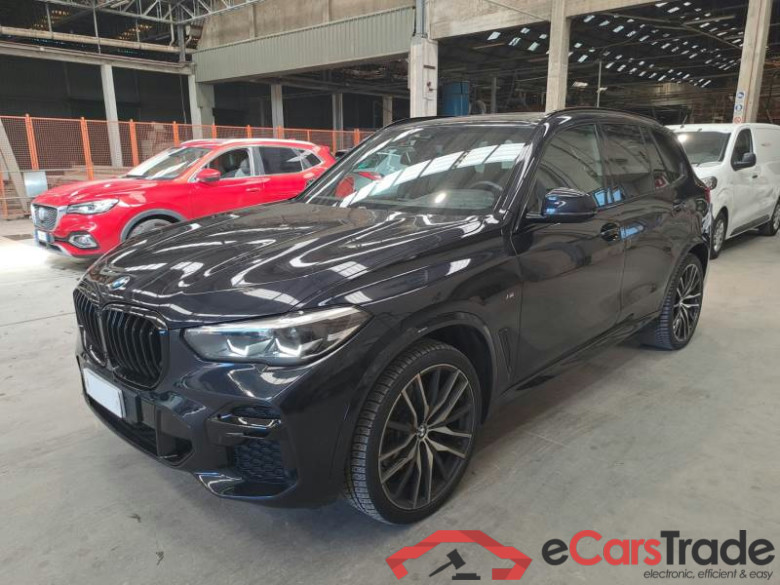 BMW X5 / 2018 / 5P / SUV XDRIVE 30D MH48V MSPORT AUTOM.