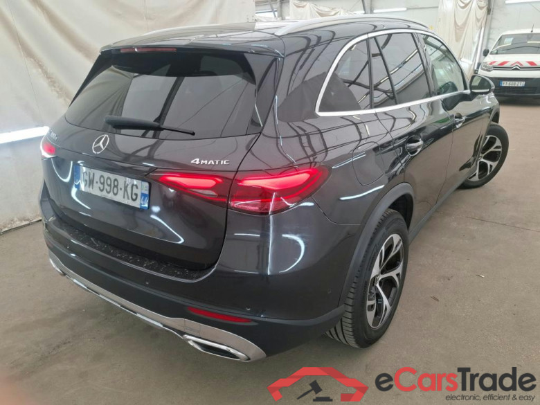 MERCEDES-BENZ GLC / 2022 / 5P / SUV GLC 300 e Avantgarde Line 4MATIC #6