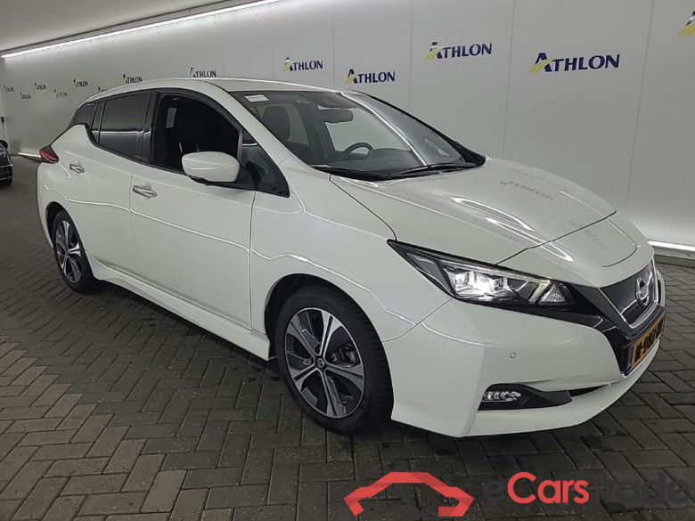 NISSAN LEAF N-CONNECTA 40kWh 5D uitlopend #2