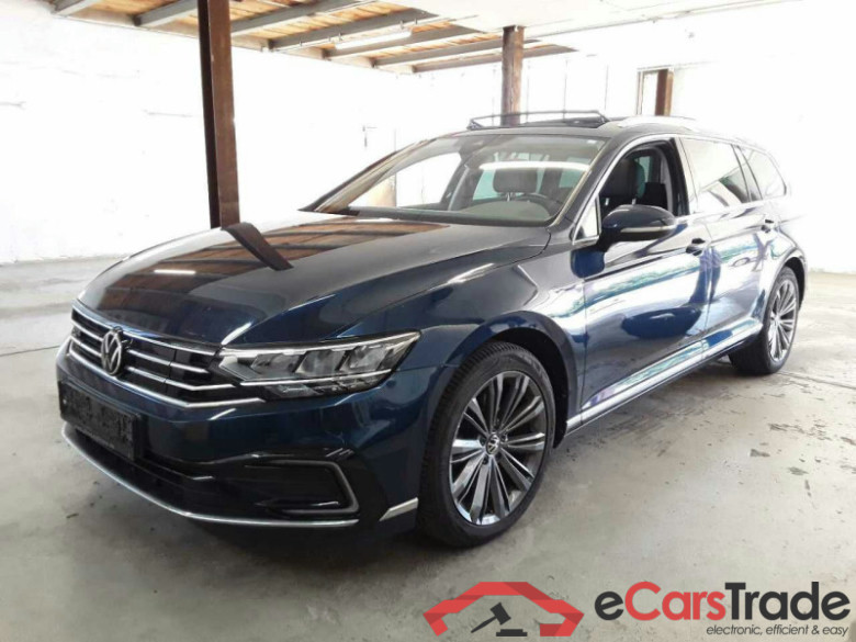 Volkswagen Passat  #2