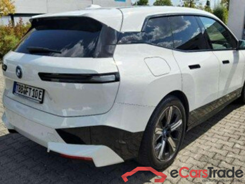 BMW iX  #2