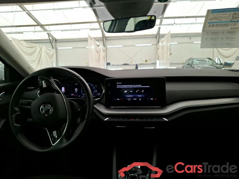 SKODA Octavia Combi 2020 5P Break 1 4 TSI PHEV iV 204 DSG6e Business #6