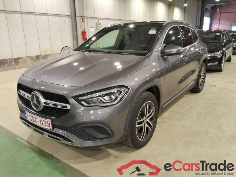 MERCEDES-BENZ GLA 1.3 GLA 180 DCT BUSINESS SOLUTION