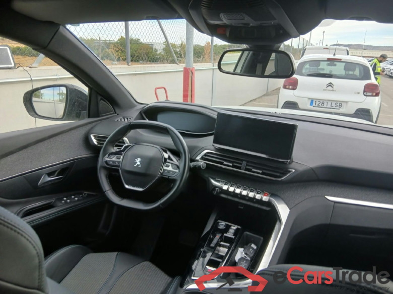 PEUGEOT 3008 Hybrid / 2020 / 5P / todoterreno 225 e-EAT8 Allure #3