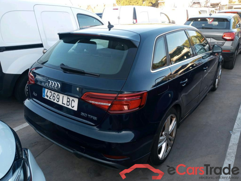 AUDI A3 / 2016 / 5P / berlina con portón S line 30 TFSI 85kW S tronic Sportback #2