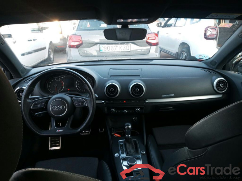 AUDI A3 / 2016 / 5P / berlina con portón S line 30 TFSI 85kW S tronic Sportback #3
