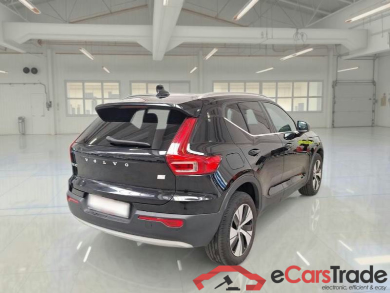 VOLVO XC40 / 2017 / 5P / Fuoristrada T4 Plug-in Hybrid auto Rech Insc Expr N1 #2
