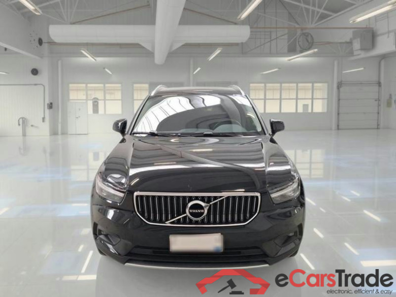 VOLVO XC40 / 2017 / 5P / Fuoristrada T4 Plug-in Hybrid auto Rech Insc Expr N1 #6