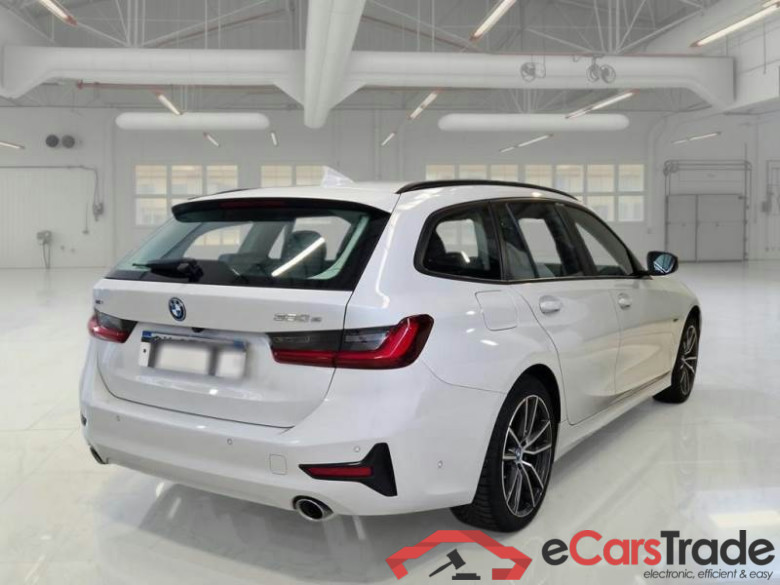 BMW SERIE 3 / 2018 / 5P / STATION WAGON 330E XDRIVE BUSINESS ADVAN. TOURING AUTO #2
