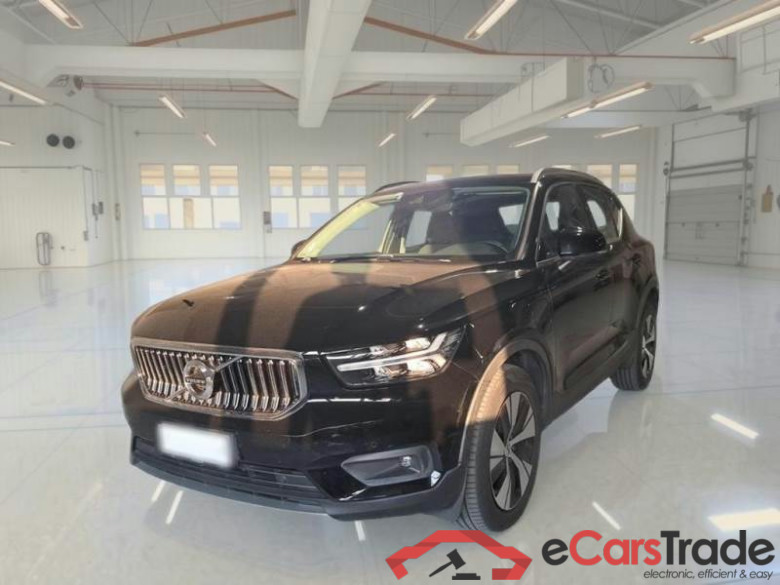 VOLVO XC40 / 2017 / 5P / SUV T5 Plug-in Hybrid auto Rech Inscrip Expr #1