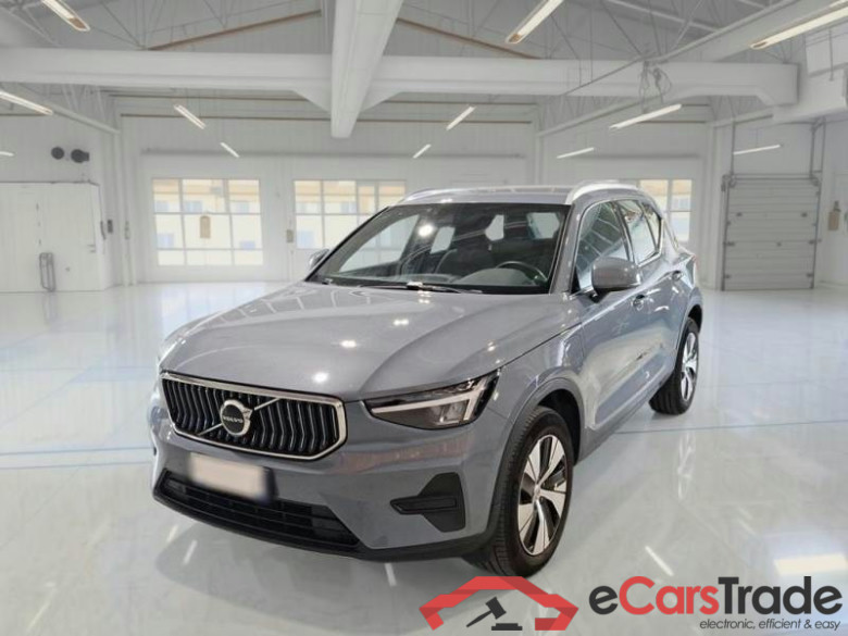 VOLVO XC40 / 2021 / 5P / SUV T4 Recharge Plug-in auto Plus Bright #1