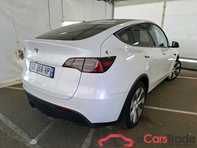 TESLA Model Y / 2021 / 5P / SUV RWD #4