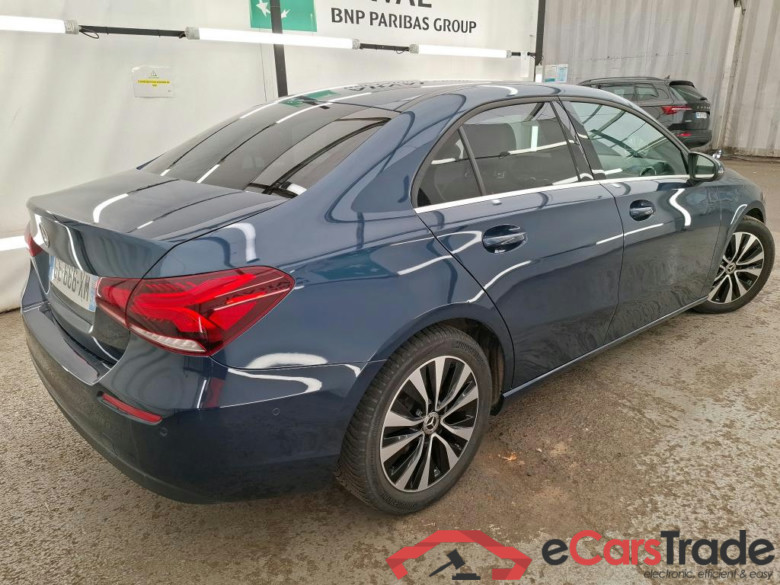 MERCEDES-BENZ Classe A Berline / 2018 / 4P / Berline A 200 d Business Line 8G-DCT #3