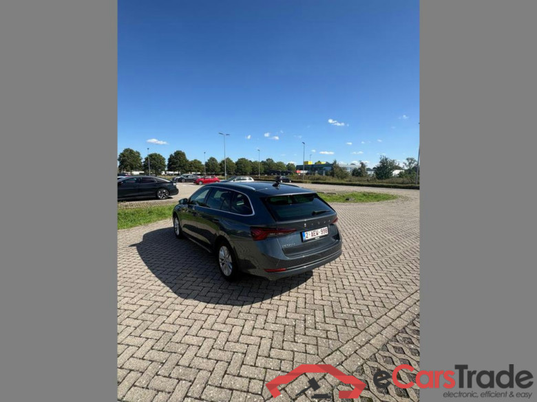 SKODA Octavia Combi Dsl SW 2.0 TDi SCR Ambition DSG (EU6AP) #2