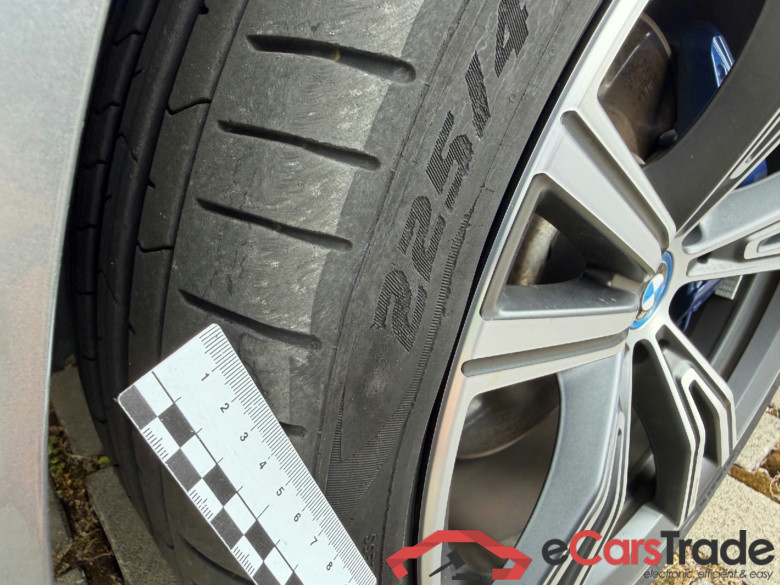 Baureihe 3 Lim. 330 e xDrive M Sport 2.0 215KW AT8 E6d #4