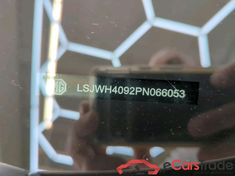 MG MG4 Luxury 5d 150kW #4
