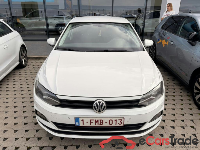 VOLKSWAGEN Polo New Trendline 1.0 48 kW (65 ch) 5 vitesses manuel #3
