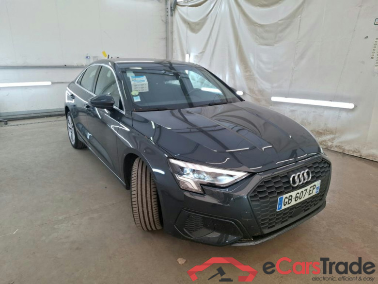 AUDI A3 Berline / 2020 / 4P / Berline 30 TDI 116 S Tronic Business Line #4