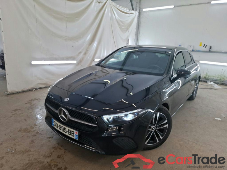 MERCEDES-BENZ Classe A Compact / 2022 / 5P / Berline A 200 Business Line 7G-DCT #1