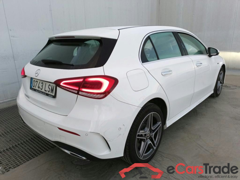MERCEDES-BENZ Clase A / 2018 / 5P / berlina con portón A 250 e #2