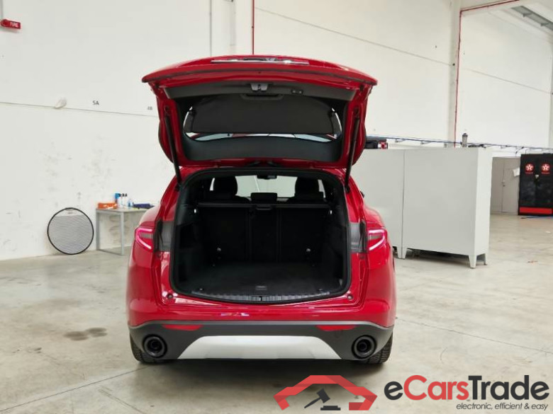 ALFA ROMEO STELVIO / 2017 / 5P / SUV 2.2 TD 160 CV SUPER BUSINESS AT8 RWD #4