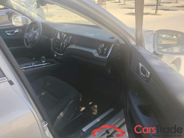 VOLVO XC60 / 2017 / 5P / todoterreno 2.0 T6 AWD Recharge Inscription Exp Auto #6
