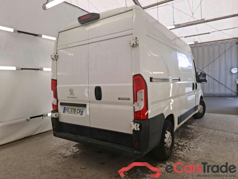 PEUGEOT Boxer / 2014 / 4P / Fourgon tôlé BLUEHDI 110 PREMIUM PACK 330 L2H2 #3