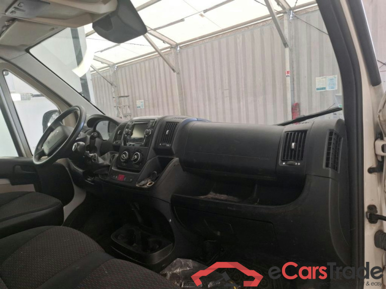 PEUGEOT Boxer / 2014 / 4P / Fourgon tôlé BLUEHDI 110 PREMIUM PACK 330 L2H2 #5