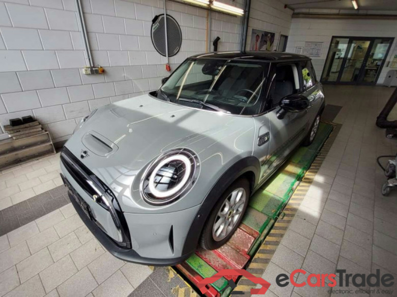 MINI Mini 3-trg. (F56)(2013->) DE - LimS3 SE, Cooper SE Classic Trim, (Facelift 2) 2021 - 2024