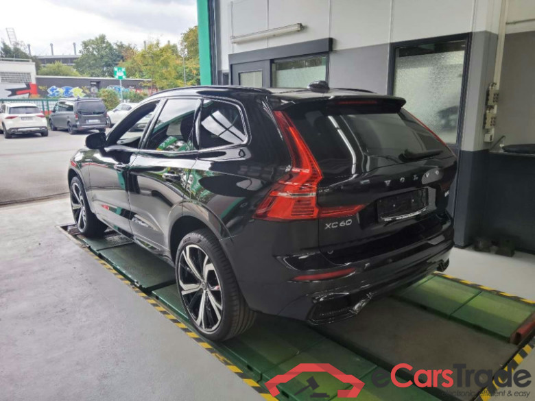 Volvo XC60 (03.2017->) DE - SUV5 B5 (Benzin) AWD EU6d, Ultimate Dark Mild-Hybrid, (Facelift) 2022 - 202 #4