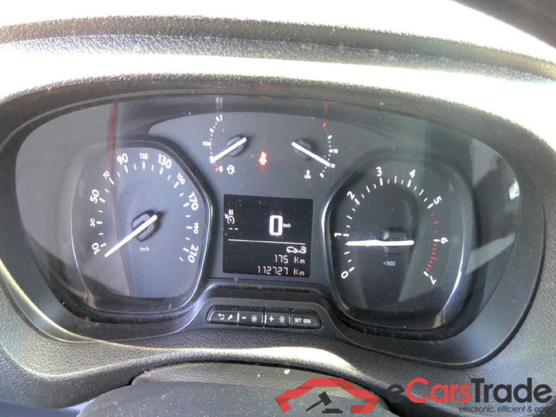 OPEL Vivaro / 2019 / 4P / furgón 1.5 Diésel 74kW (100CV) M Std Express (AC) #4