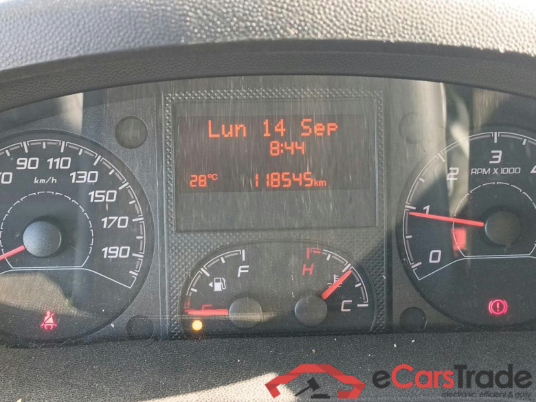 PEUGEOT Boxer / 2014 / 4P / furgón 335 L2 H2 BHDI 103kW (140CV) S&S 6 V. M (CX) #5
