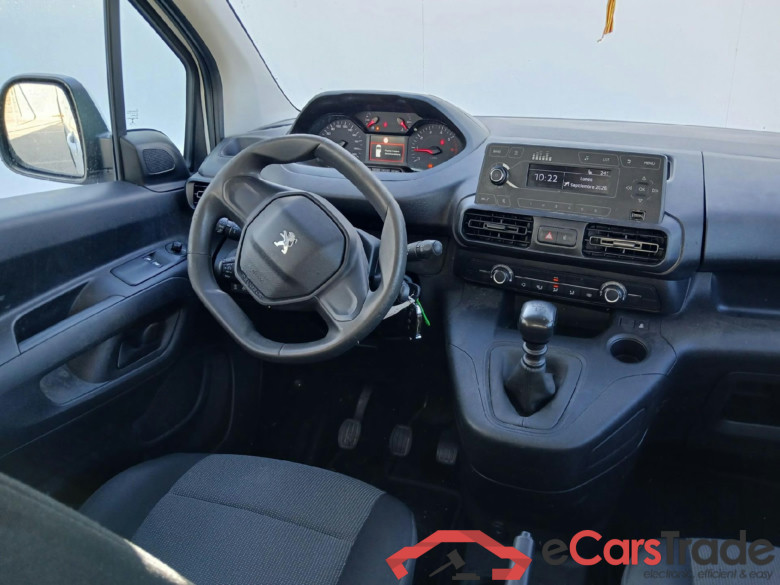 PEUGEOT Rifter / 2018 / 4P / combi Active Standard BlueHDi 73kW (IND) #3