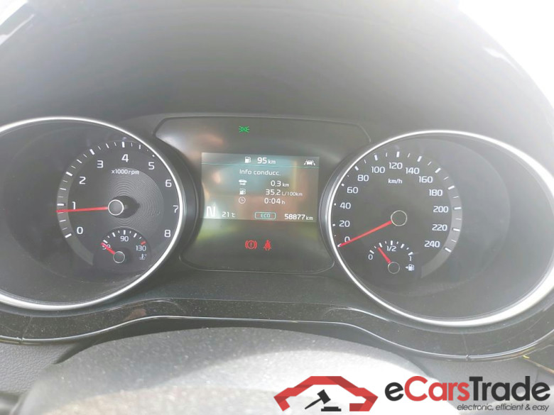 KIA XCeed / 2019 / 5P / todoterreno 1.5 MHEV iMT Tech 118kW (160CV) #4
