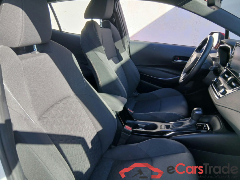 TOYOTA Corolla / 2019 / 5P / berlina con portón 1.8 125H ACTIVE TECH E-CVT #6