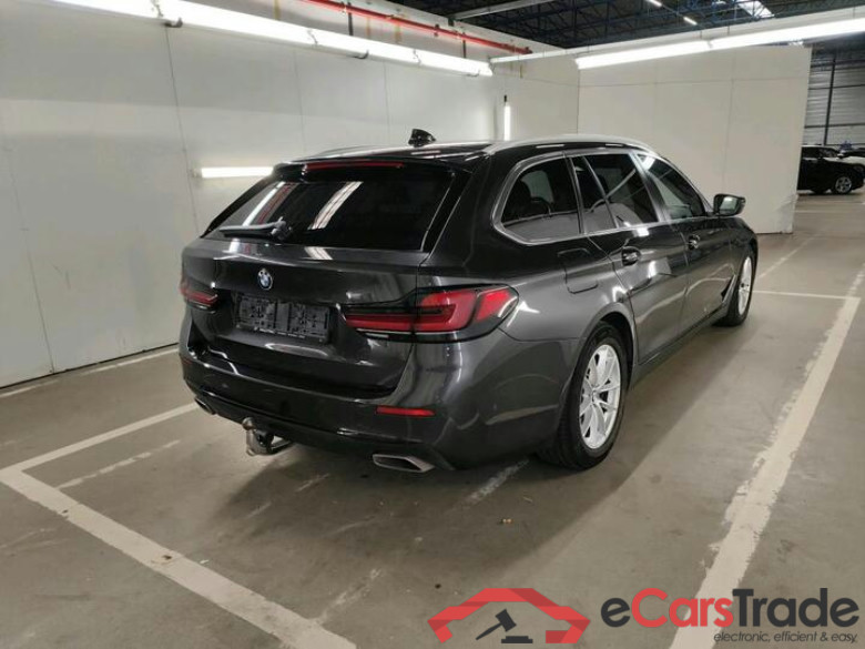 BMW 5 Reeks Touring 5 Reeks Touring 518d Aut. (110 kW) (Mild Hybrid) 110kW/150pk  5D/P Auto-8 - CO2 onvolledig #4