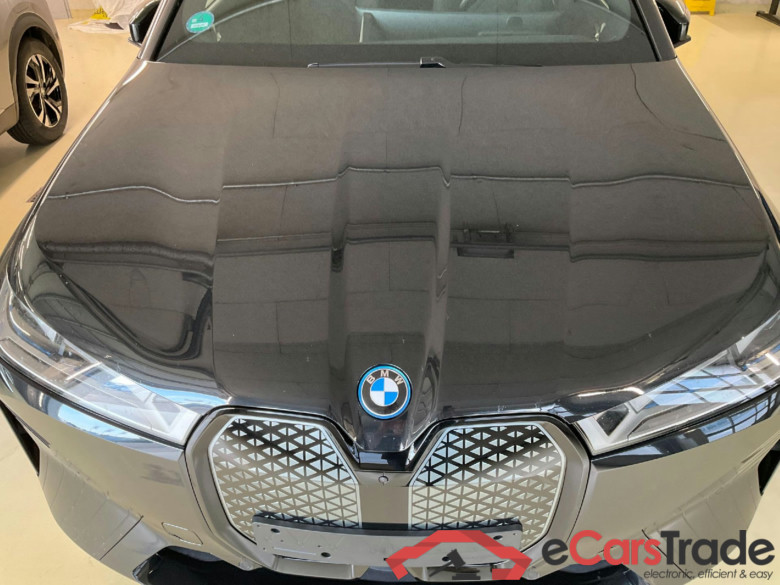BMW iX xDrive50 5d 385kW #4