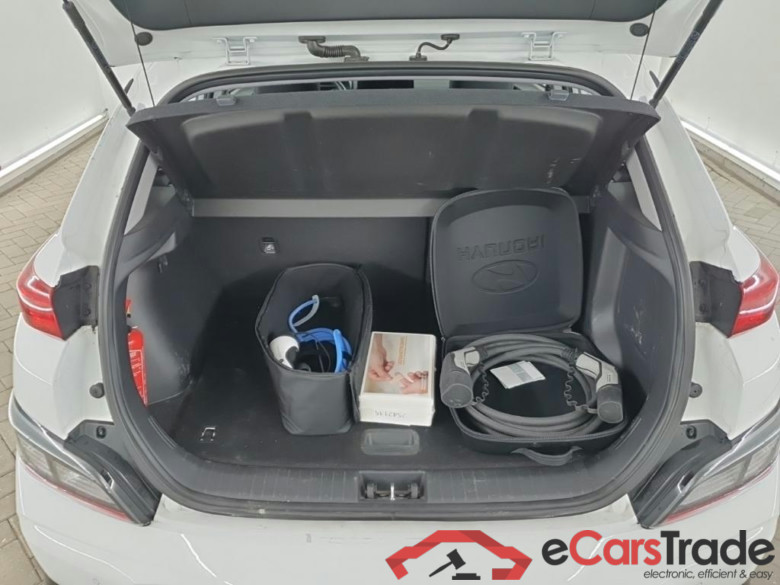 HYUNDAI Kona Comfort Electric 64 kWh 5D #5